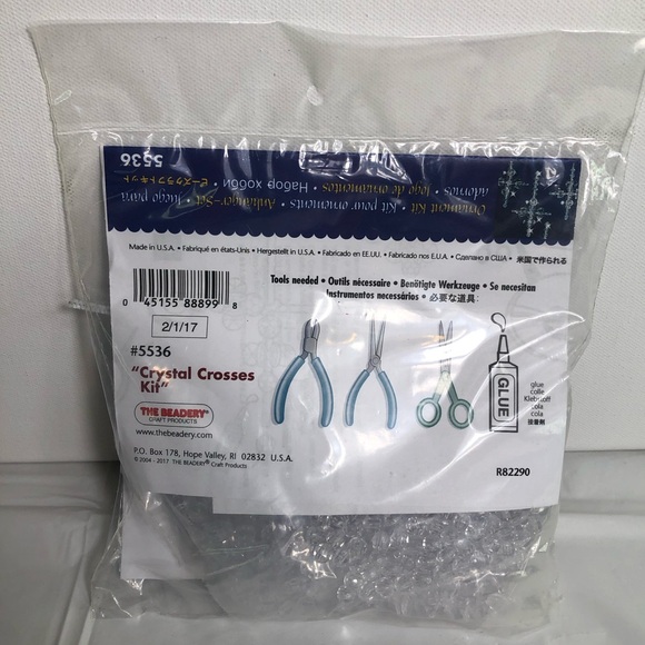 The Beadery Crystal Crosses Beaded Ornaments Kit Christmas Holiday USA 5536 - Picture 2 of 2